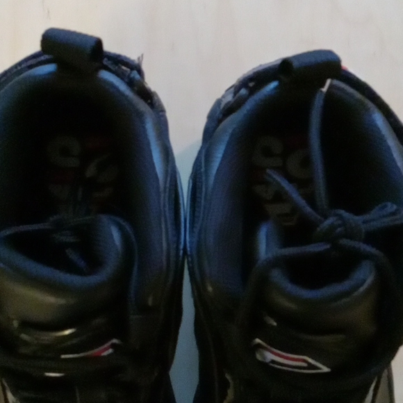Sold***FILA-Grant Hill sneakers..Black w/red & white, size 12 (25th anniversary) - Picture 4 of 9